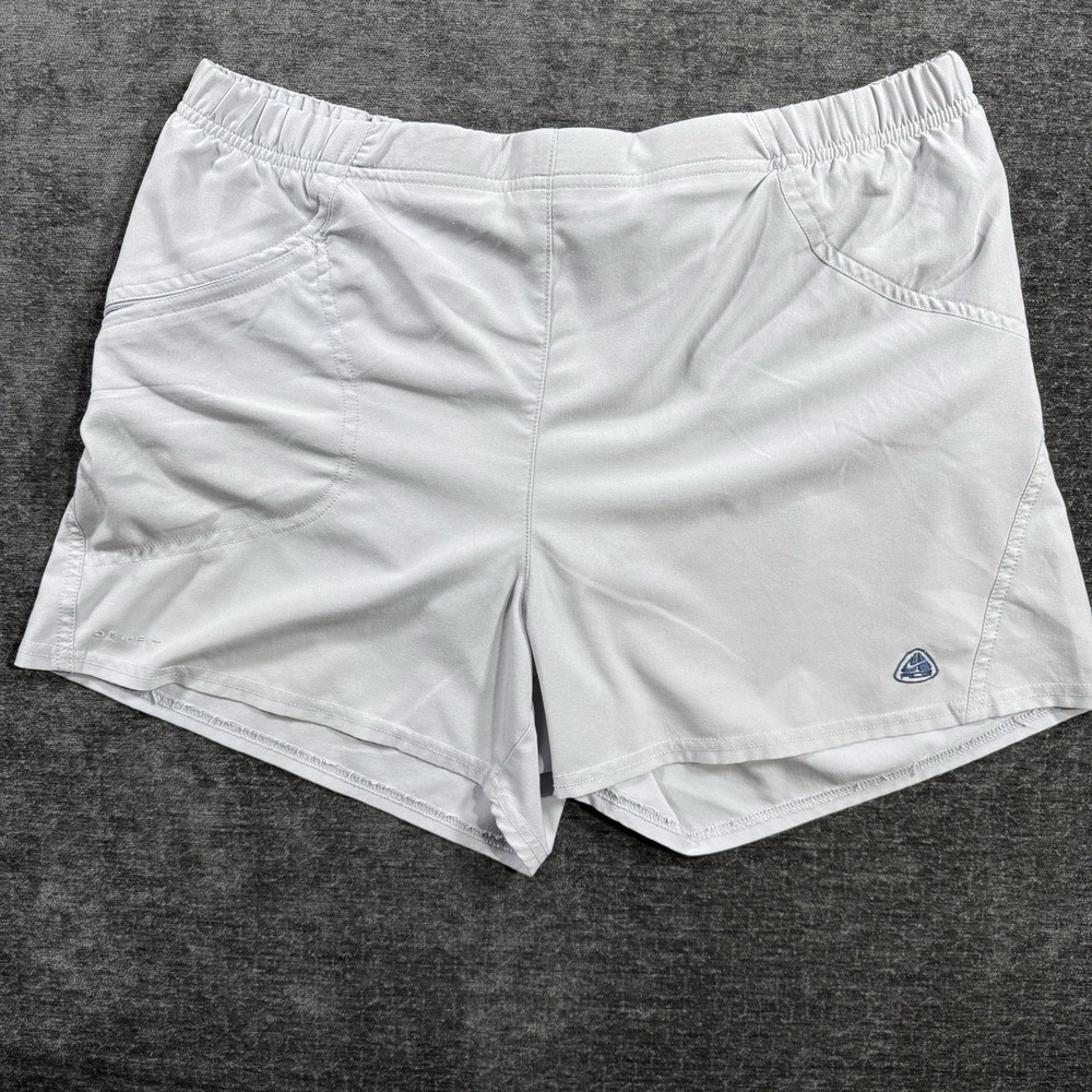 Vintage Nike ACG Dri-Fit Women's White Lined Shorts Size Large (12-14) Athletic